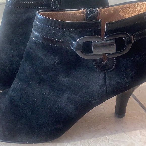 Black bootie - Picture 10 of 11